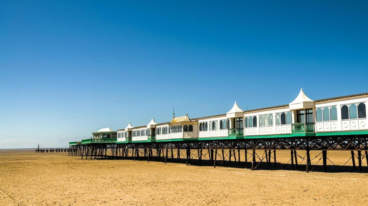 Fairhaven House Hotel Lytham St Annes Buitenkant foto